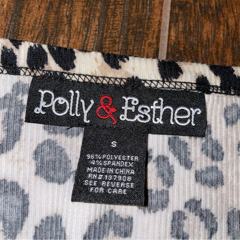 Polly & Esther Cardigan Top - Picture 2 of 2